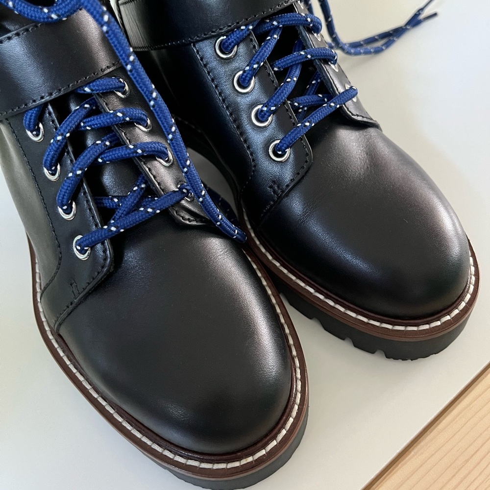 ** discontinued ** Louis Vuitton Calfskin Territory Ranger Combat boots